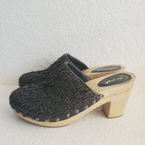 Free People Adelaide Woven Leather Clog Black Studded Wooden Platform Heel 38 EU